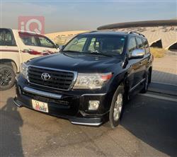 تۆیۆتا لاند کروزەر